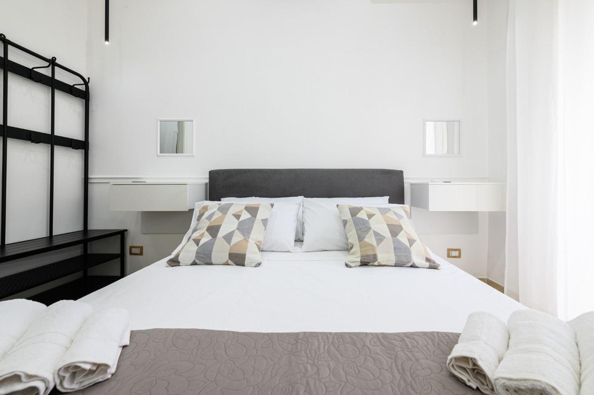 Giordano Suite Center Napoli Ngoại thất bức ảnh